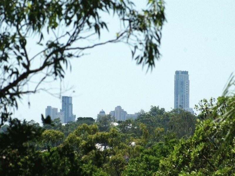 82 Davies Road, Ashgrove QLD 4060