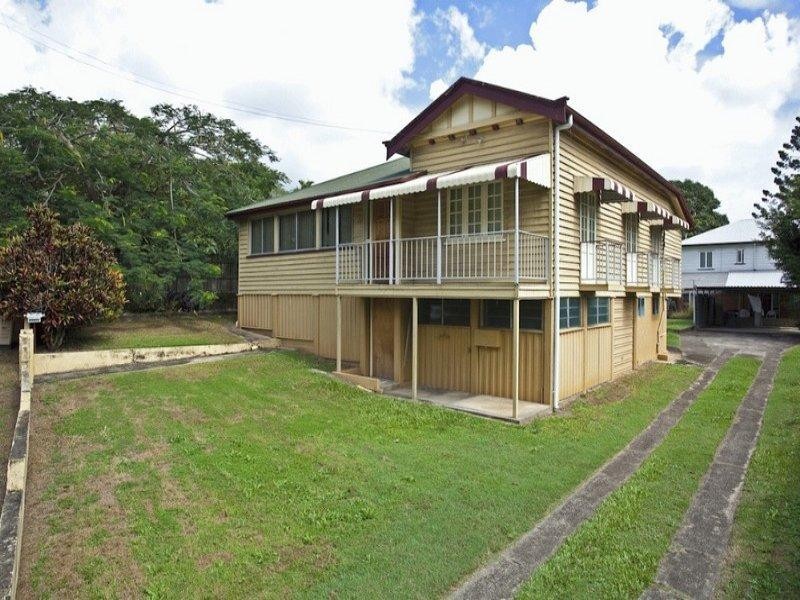 11 Rouen Road, Bardon QLD 4065
