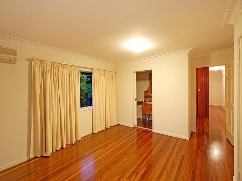 21 Devonhill Street, The Gap QLD 4061