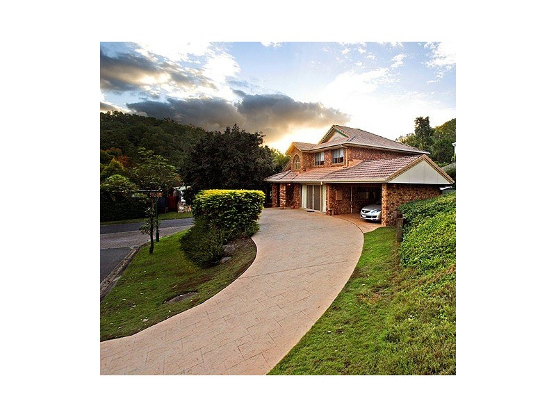 2 Saxonvale Place, The Gap QLD 4061