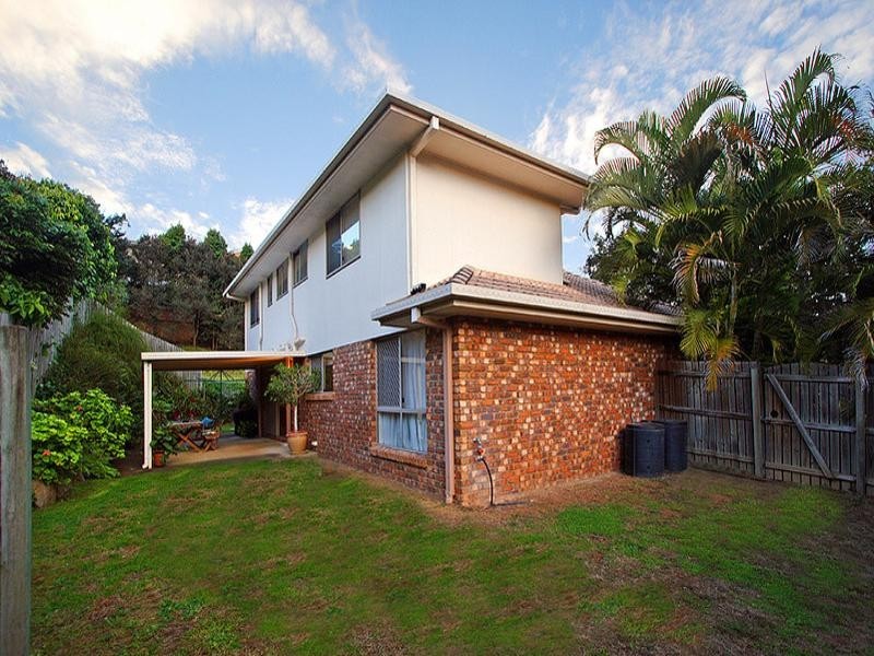 2 Saxonvale Place, The Gap QLD 4061