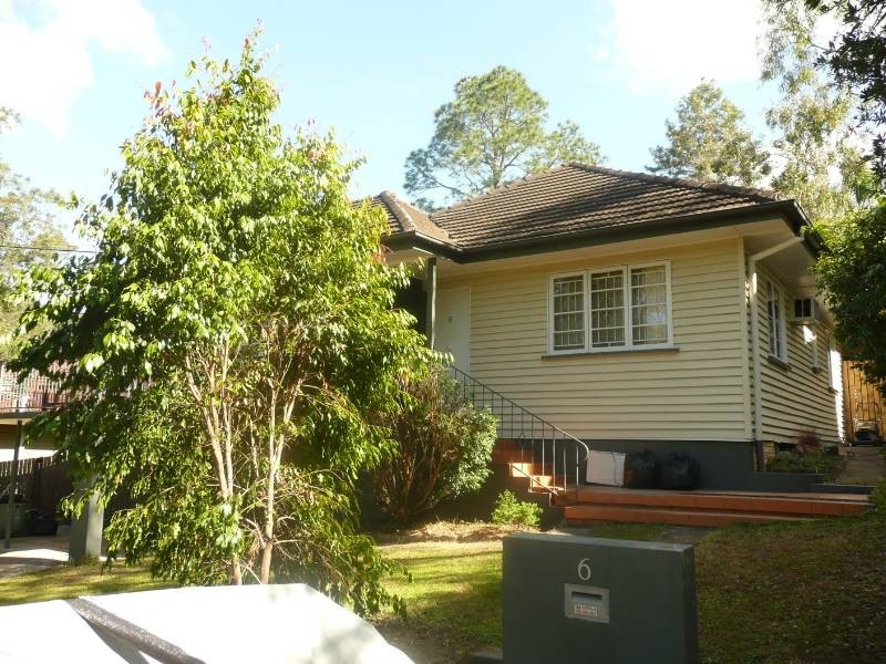 6 Grand Parade, Ashgrove QLD 4060