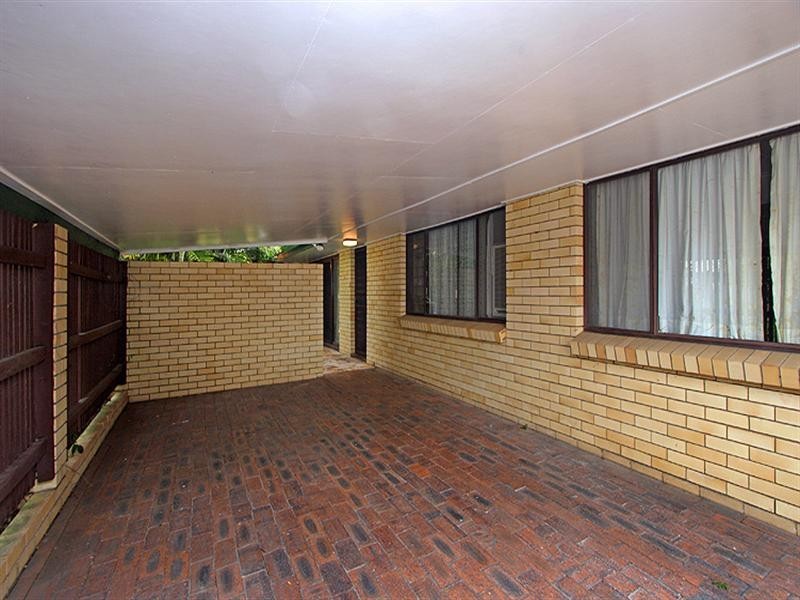 2 Egan Street, Everton Park QLD 4053