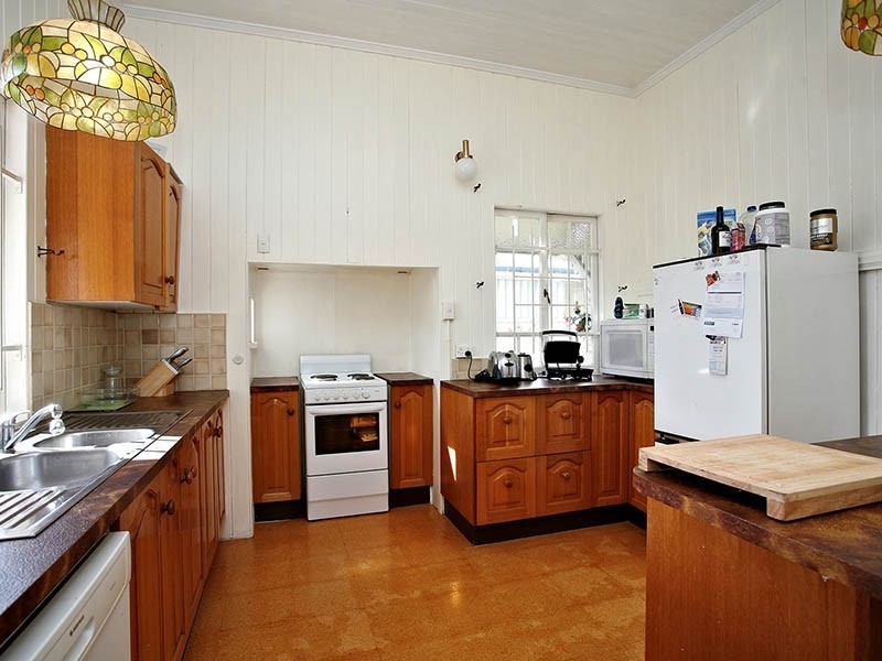 13 Baileys Road, Ashgrove QLD 4060