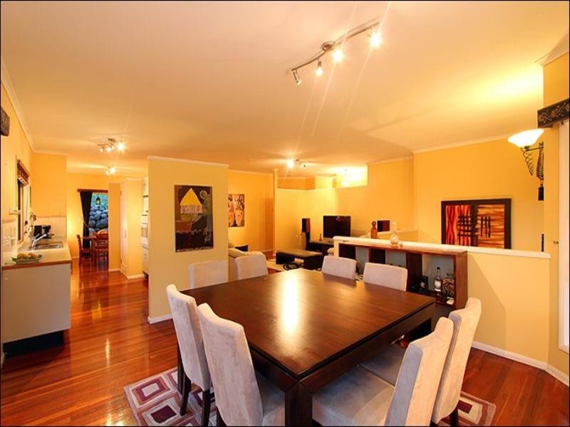 8 Wollundry Place, The Gap QLD 4061