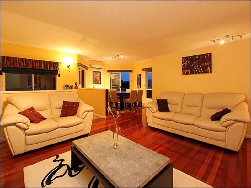 8 Wollundry Place, The Gap QLD 4061