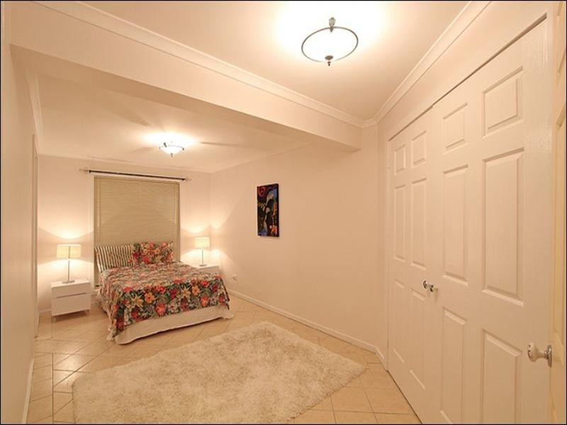 8 Wollundry Place, The Gap QLD 4061