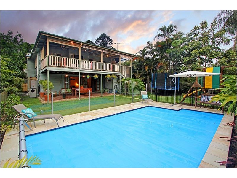 18 Glenlyon Drive, Ashgrove QLD 4060