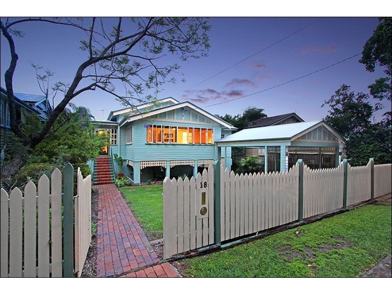 18 Glenlyon Drive, Ashgrove QLD 4060