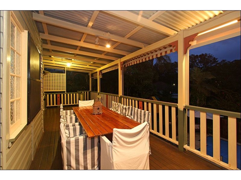 18 Glenlyon Drive, Ashgrove QLD 4060