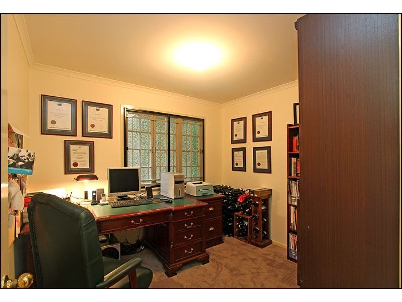 18 Glenlyon Drive, Ashgrove QLD 4060