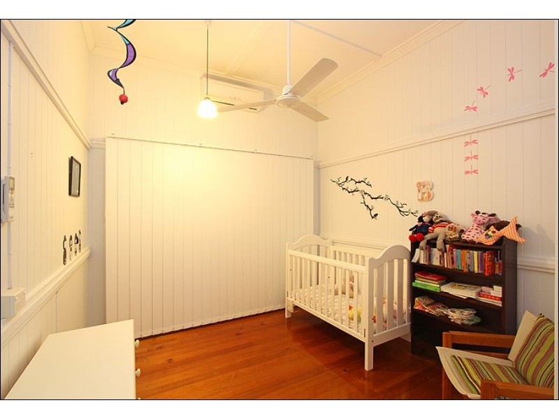 18 Glenlyon Drive, Ashgrove QLD 4060