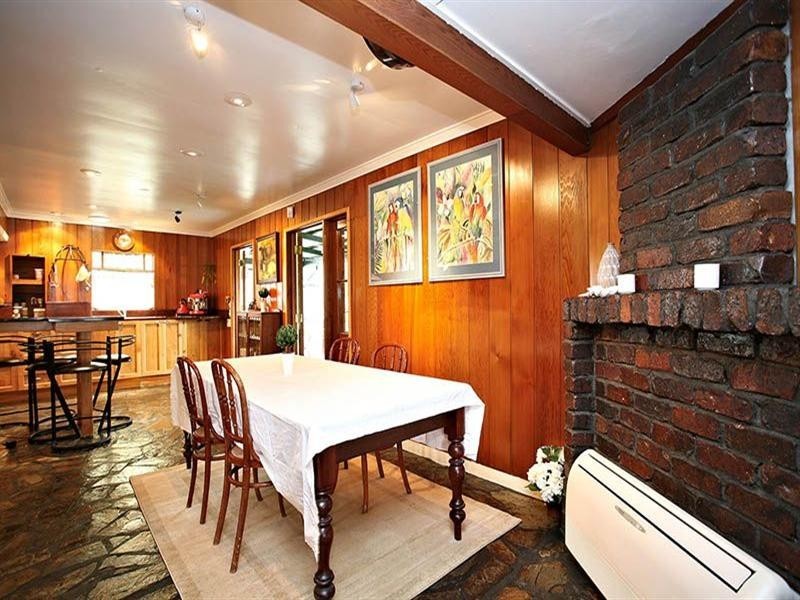 24 Boundary Road, Bardon QLD 4065