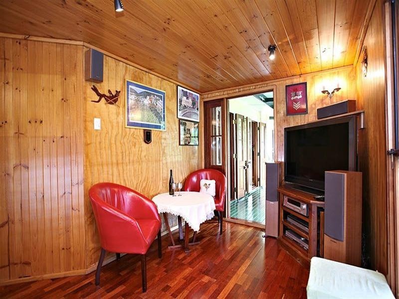 24 Boundary Road, Bardon QLD 4065