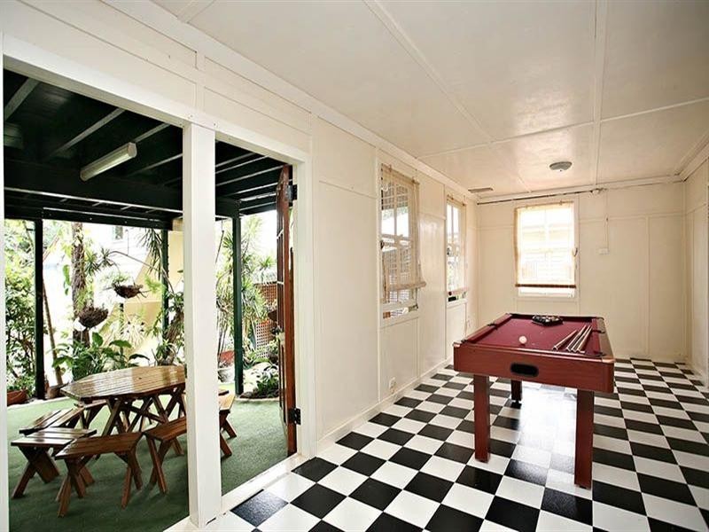 24 Boundary Road, Bardon QLD 4065