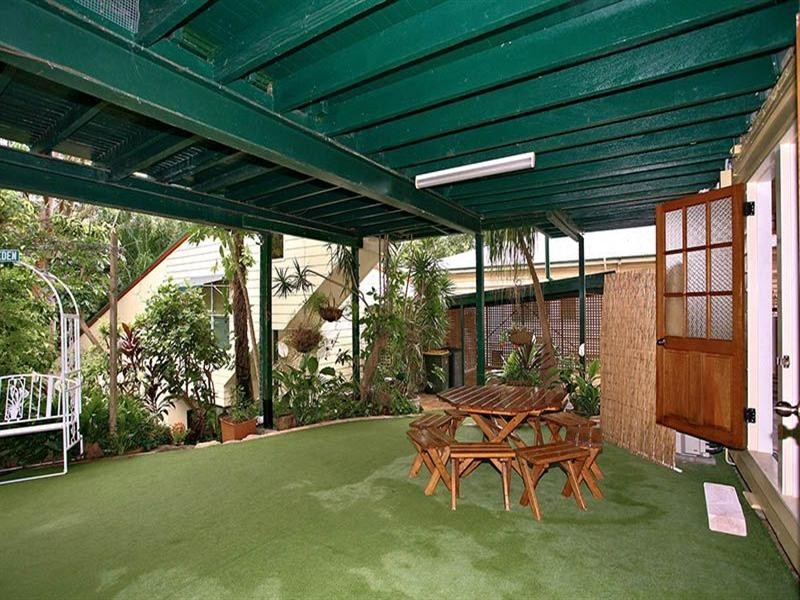 24 Boundary Road, Bardon QLD 4065