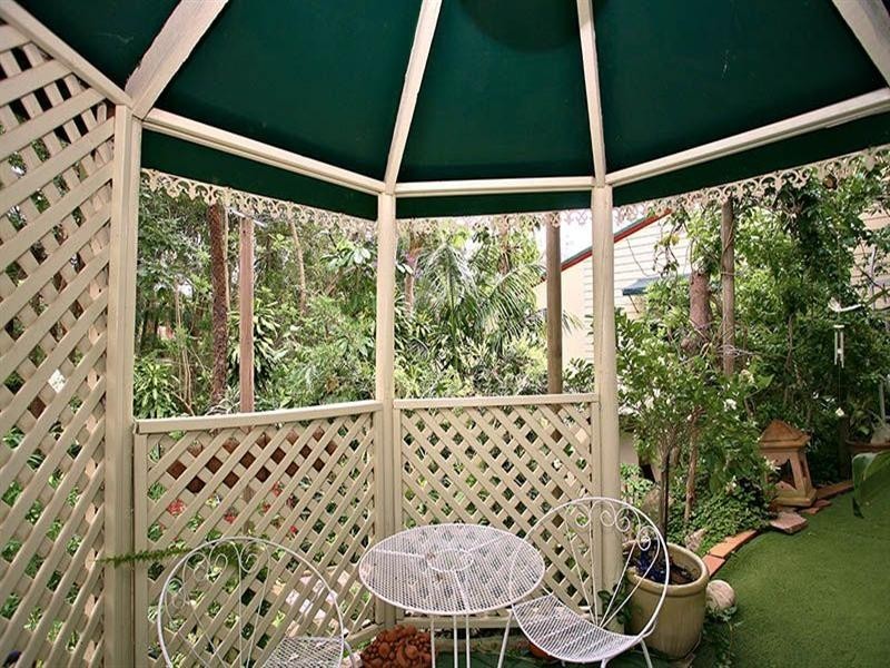 24 Boundary Road, Bardon QLD 4065