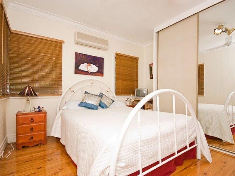 41 Royal Parade, Ashgrove QLD 4060