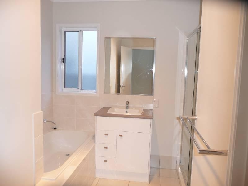 68 Gizerah Street, Mitchelton QLD 4053