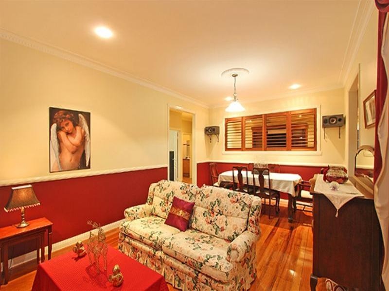 15 Matlock Street, Ashgrove QLD 4060