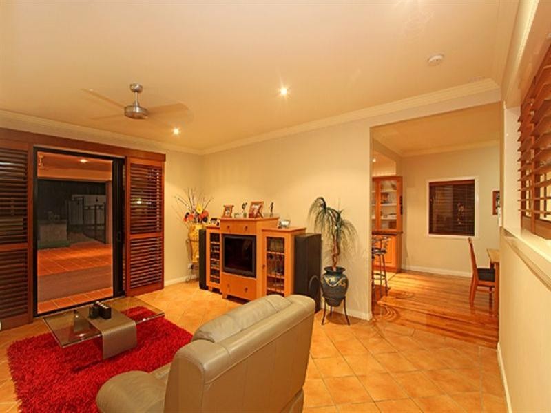 15 Matlock Street, Ashgrove QLD 4060