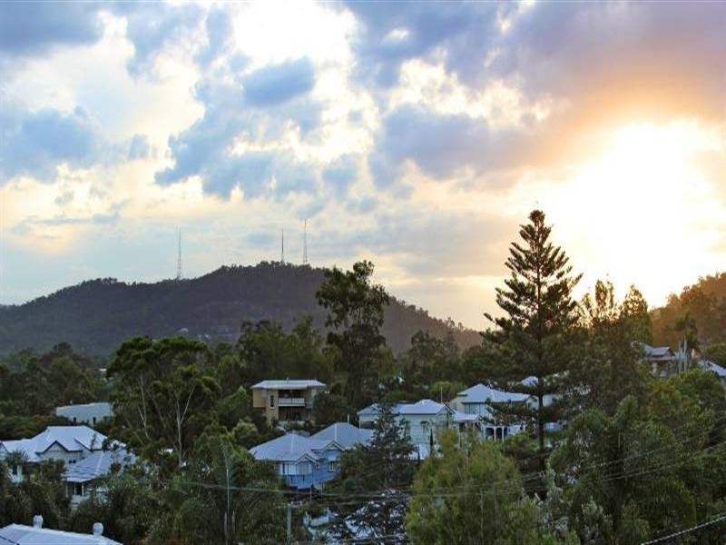 15 Matlock Street, Ashgrove QLD 4060