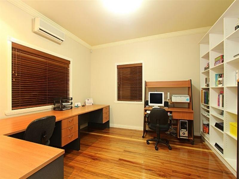 15 Matlock Street, Ashgrove QLD 4060