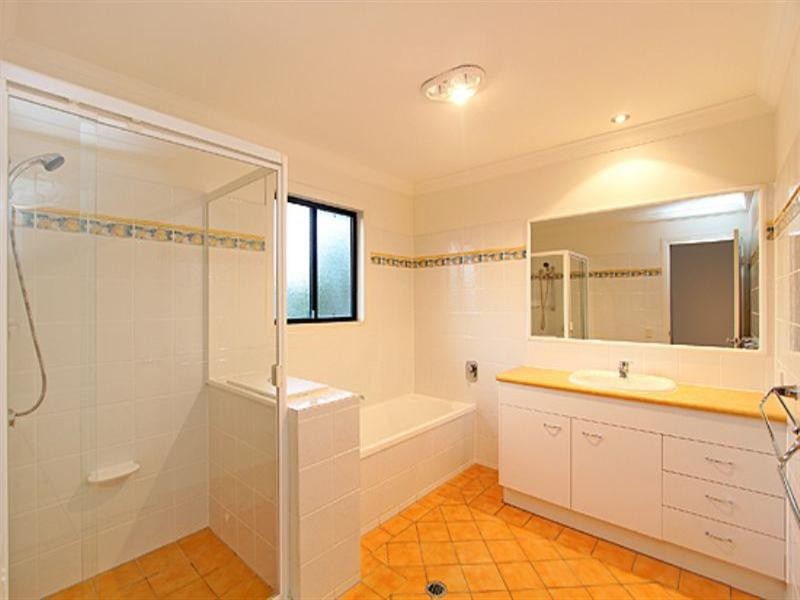 15 Matlock Street, Ashgrove QLD 4060