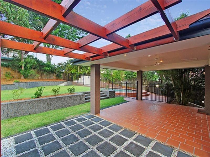 15 Matlock Street, Ashgrove QLD 4060