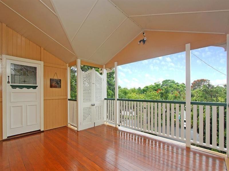 50 Kinnaird Street, Ashgrove QLD 4060