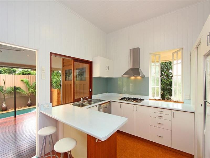 50 Kinnaird Street, Ashgrove QLD 4060