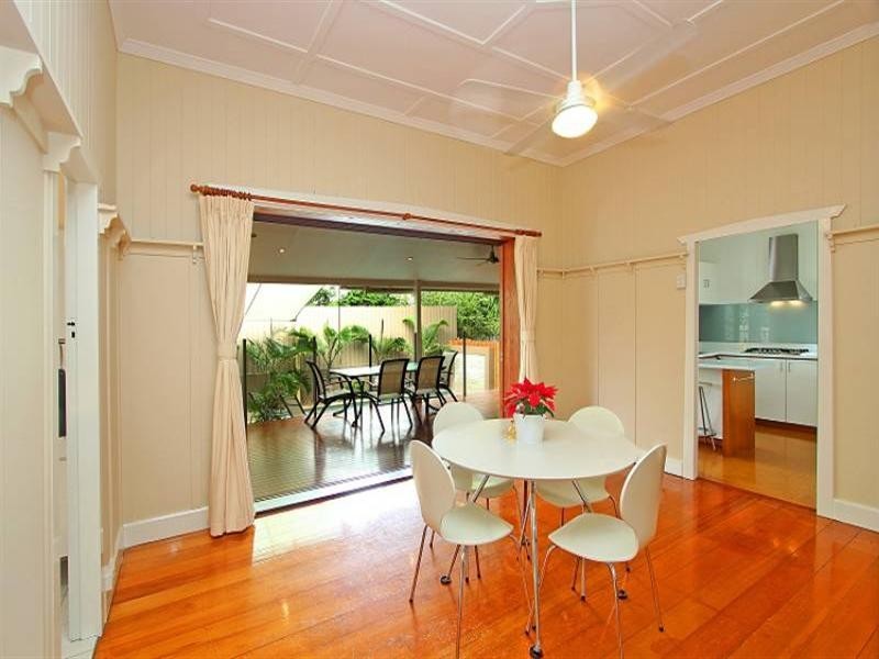 50 Kinnaird Street, Ashgrove QLD 4060