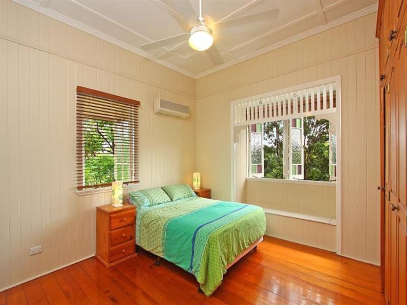 50 Kinnaird Street, Ashgrove QLD 4060