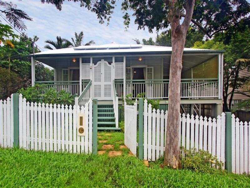 62 Davidson Street, Newmarket QLD 4051