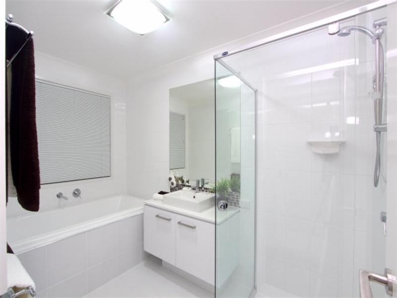 34 McCormack Avenue, Ashgrove QLD 4060