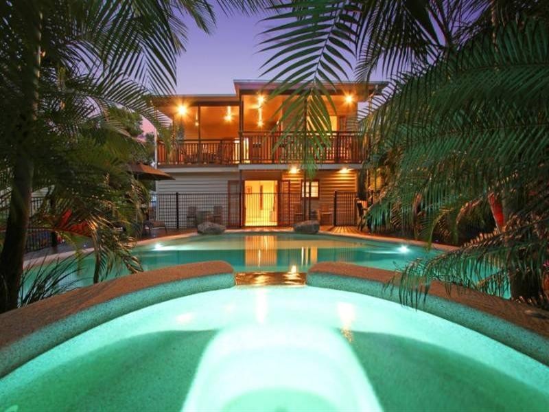 19 Foch Street, Ashgrove QLD 4060