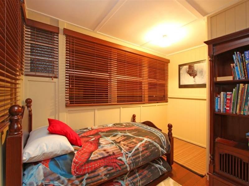 19 Foch Street, Ashgrove QLD 4060