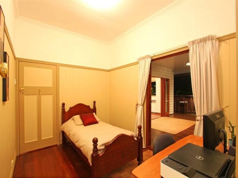 19 Foch Street, Ashgrove QLD 4060