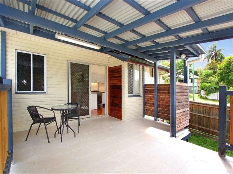 2 Crescent Avenue, Enoggera QLD 4051