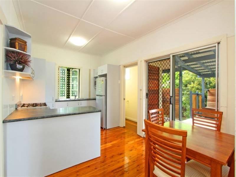 2 Crescent Avenue, Enoggera QLD 4051