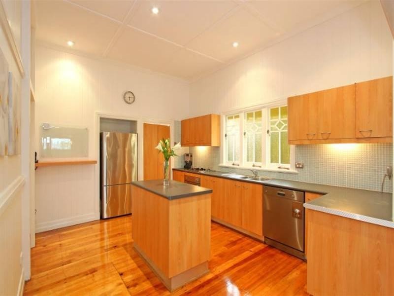 29 Banksia Avenue, Ashgrove QLD 4060