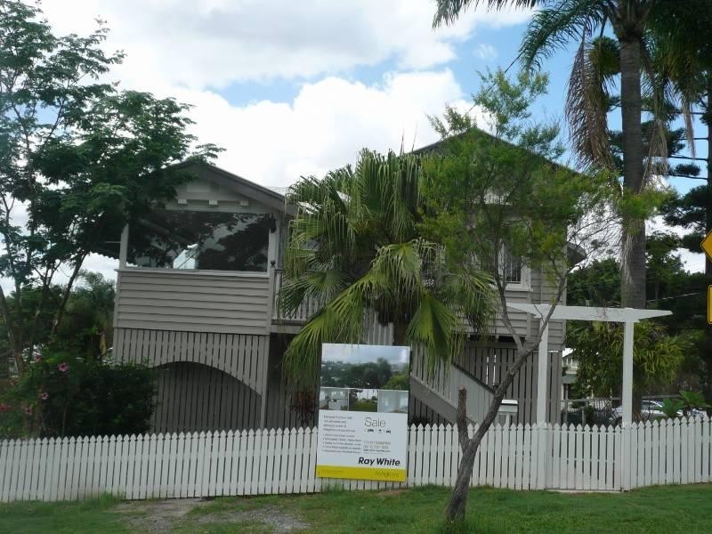 37 Woodland Street, Ashgrove QLD 4060