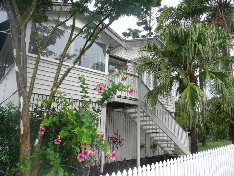 37 Woodland Street, Ashgrove QLD 4060