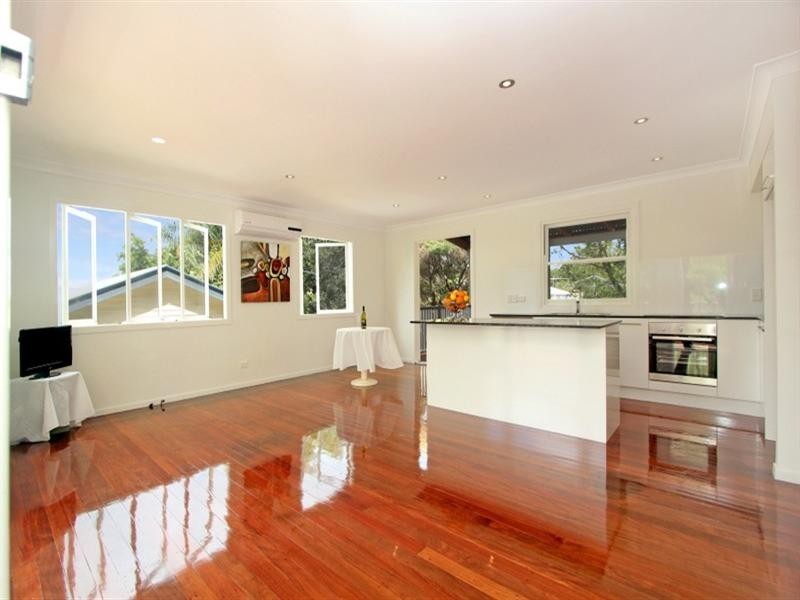 31 Kaye Street, Bardon QLD 4065