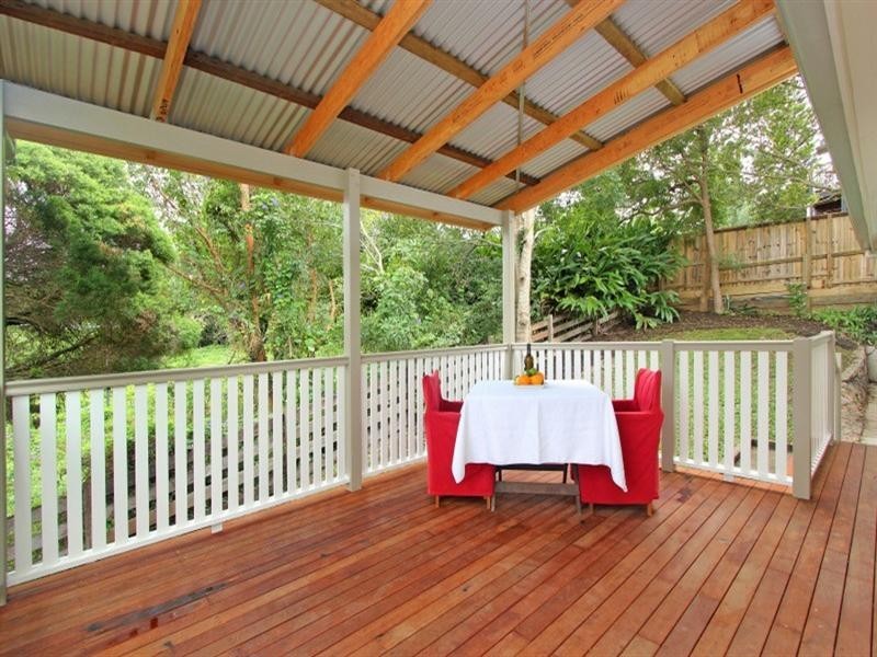 31 Kaye Street, Bardon QLD 4065