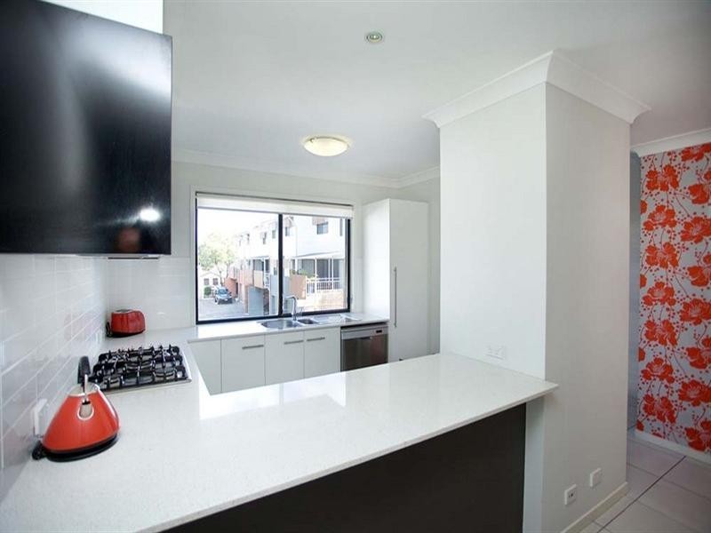 12/36 Tenth Avenue, Windsor QLD 4030