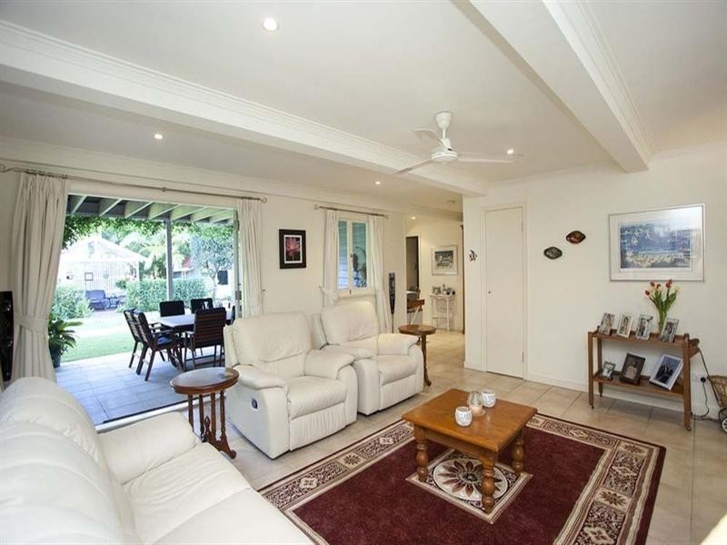 42 Piddington Street, Ashgrove QLD 4060