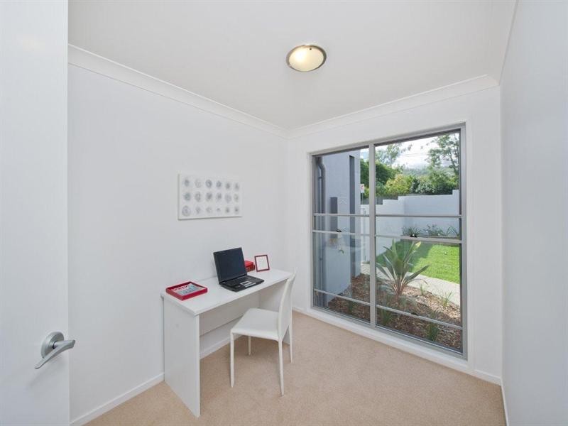 15 Jevons Street, The Gap QLD 4061