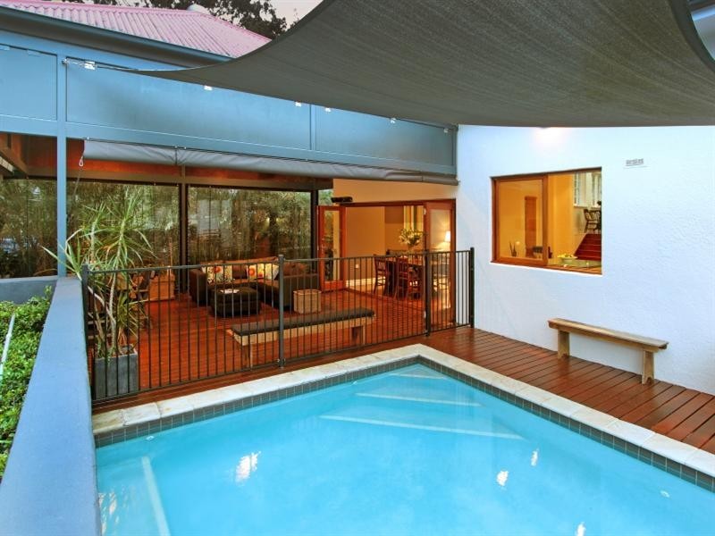 77 Oleander Drive, Ashgrove QLD 4060