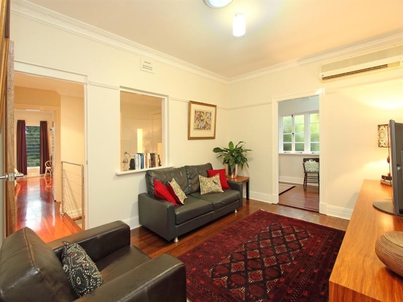 77 Oleander Drive, Ashgrove QLD 4060